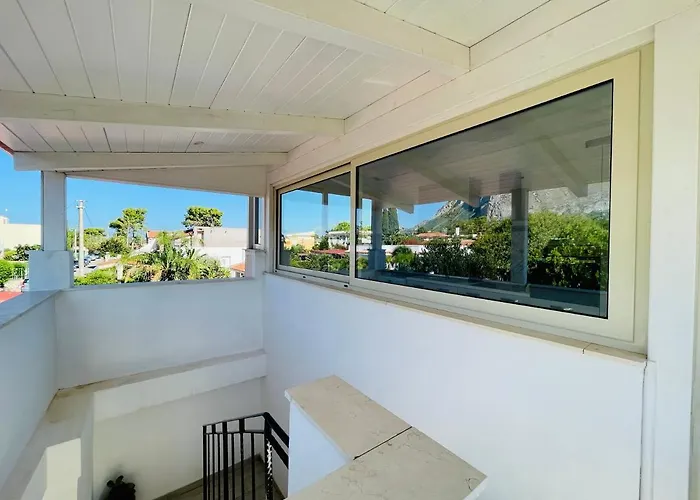 Casa Nettuno * Carini